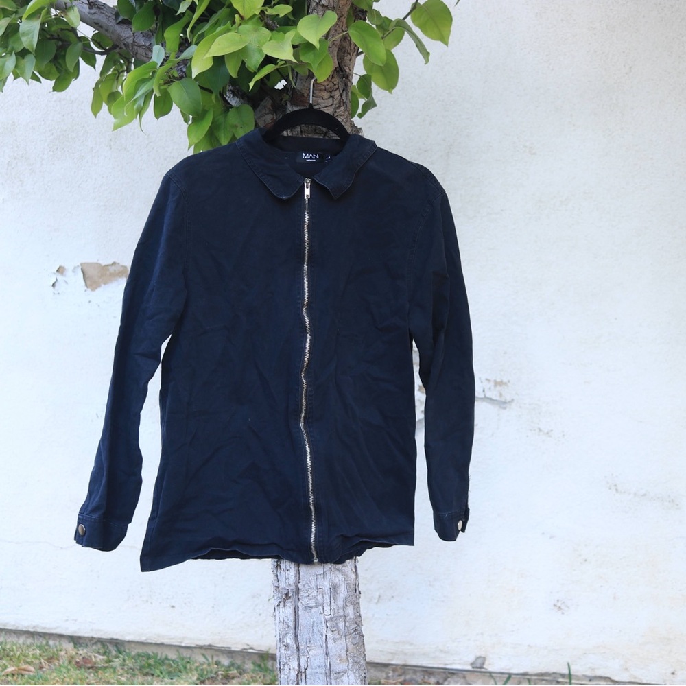 Black jacket size large boohoo